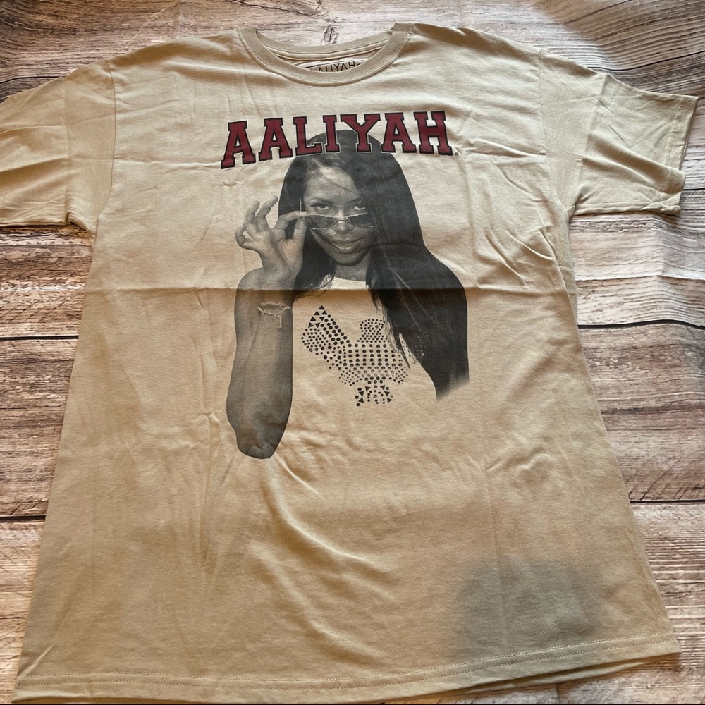 ‘ I SEE YOU ’ Aaliyah Cream/ Red T-Shirt